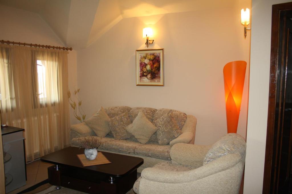 Family Hotel Maraya アルバナシ 部屋 写真